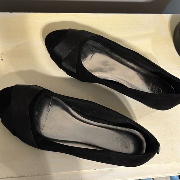 Flats - Picture 2 of 2